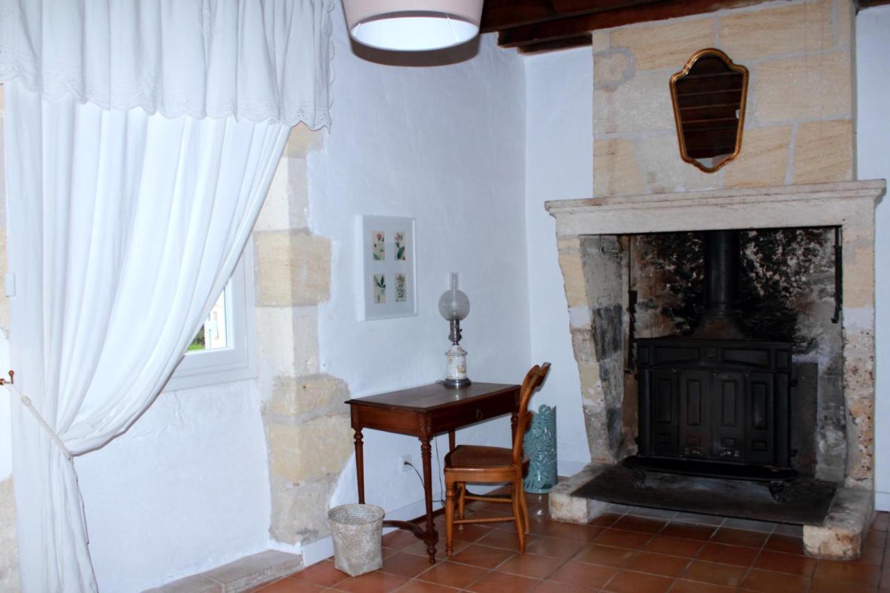 Relais De La Renaissance Panzió Saint-Michel-de-Montaigne Kültér fotó